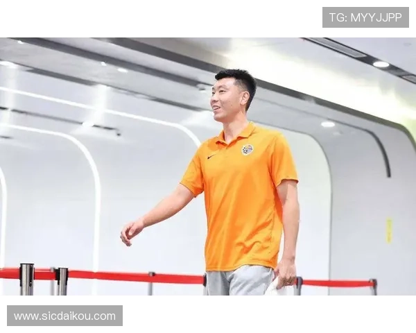 李霄鹏:兰克尔为核心宋文杰冯伯元可灵活客串中锋 李霄鹏:兰克尔为核心宋文杰冯伯元可灵活客串中锋