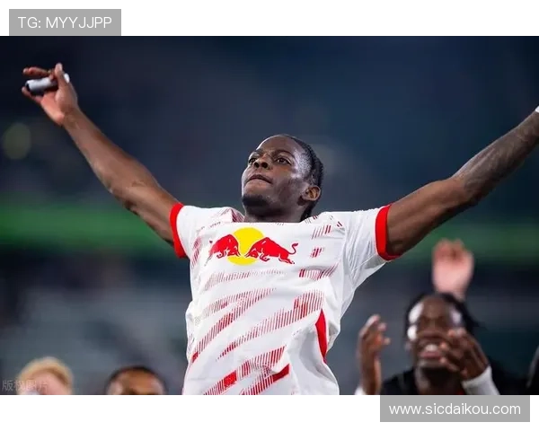 德甲官方第8轮最佳阵容：莱比锡药厂各占三席 基米希伯卡特领衔中场